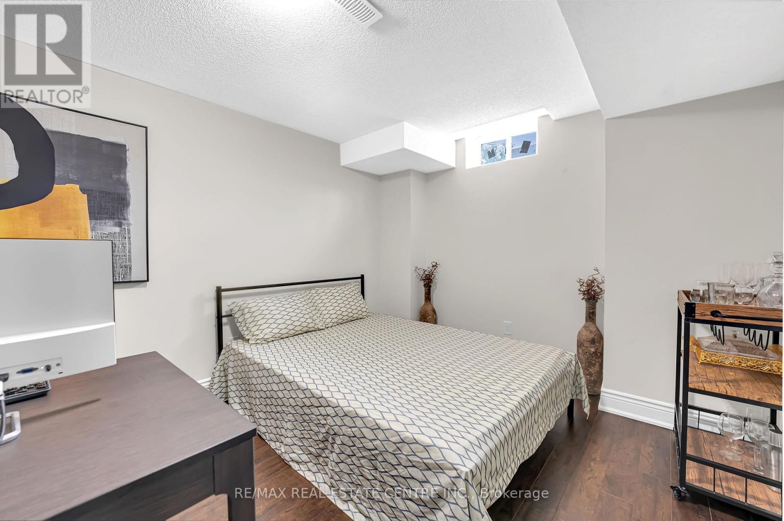 76 Saint Dennis Road, Brampton, Ontario L6R 3Z2 - Photo 36 - W13468448