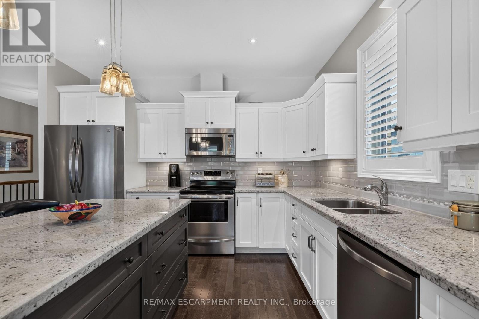 17 Diana Drive, Niagara-On-The-Lake, Ontario L0S 1T0 - Photo 8 - X13468482