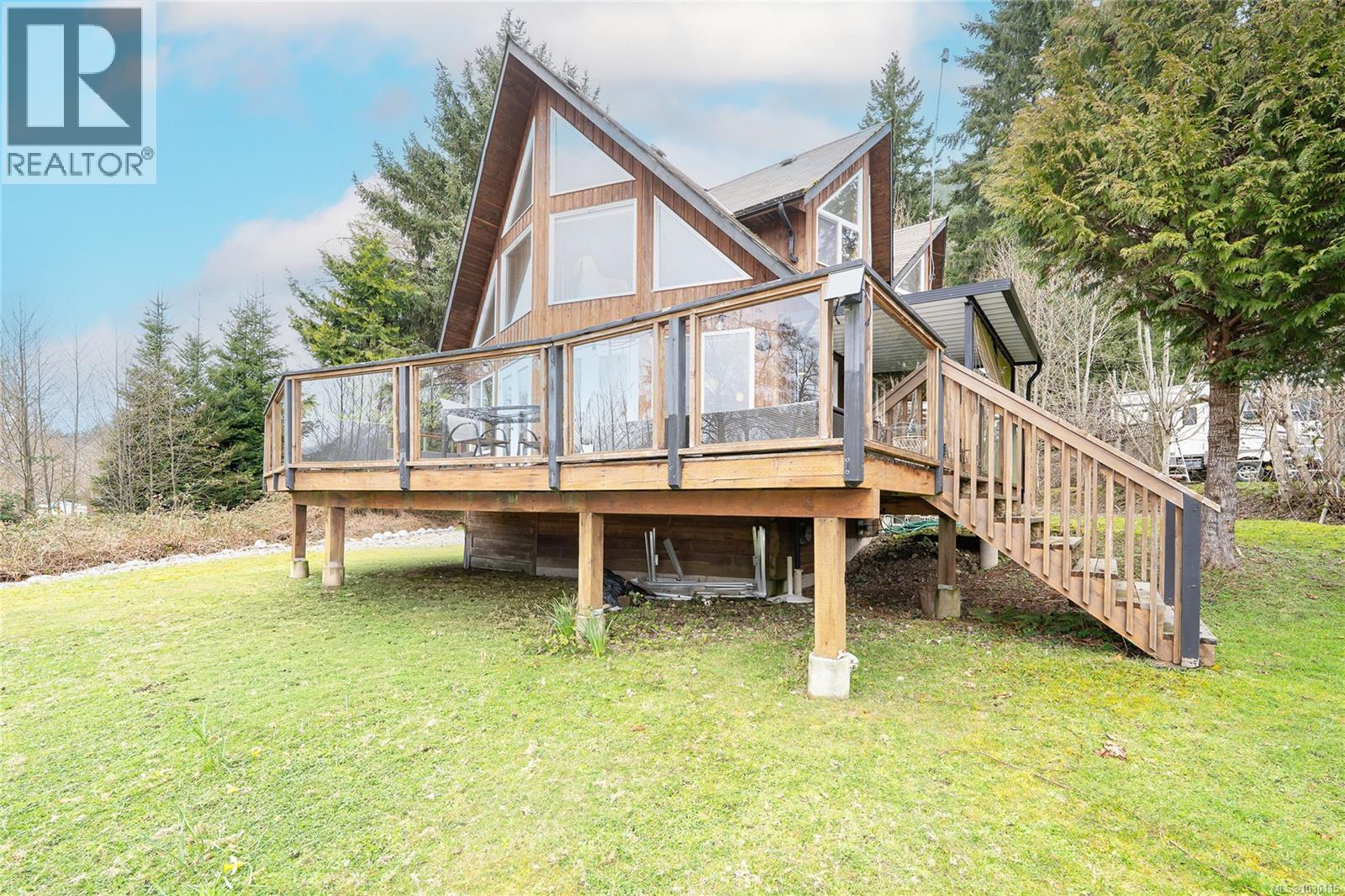 11464 Youbou Rd, Youbou, British Columbia  V0R 3E1 - Photo 2 - 1030115