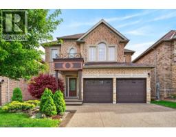 7 SUMMERWIND Drive, Hamilton, Ontario