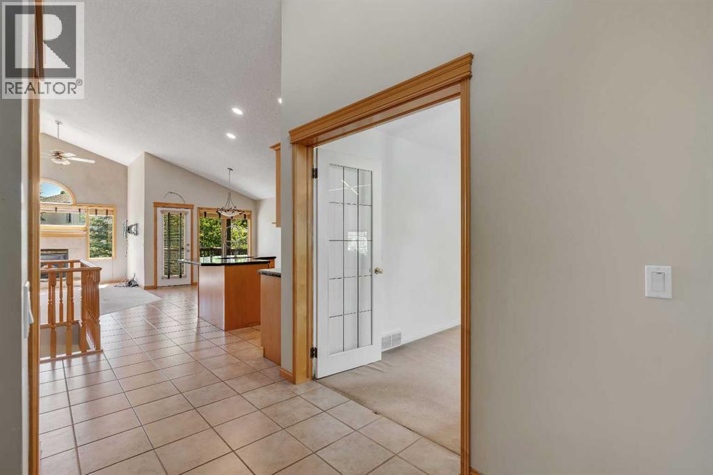 10272 Tuscany Hills Way, Calgary, Alberta  T3L 2G5 - Photo 6 - A2322560