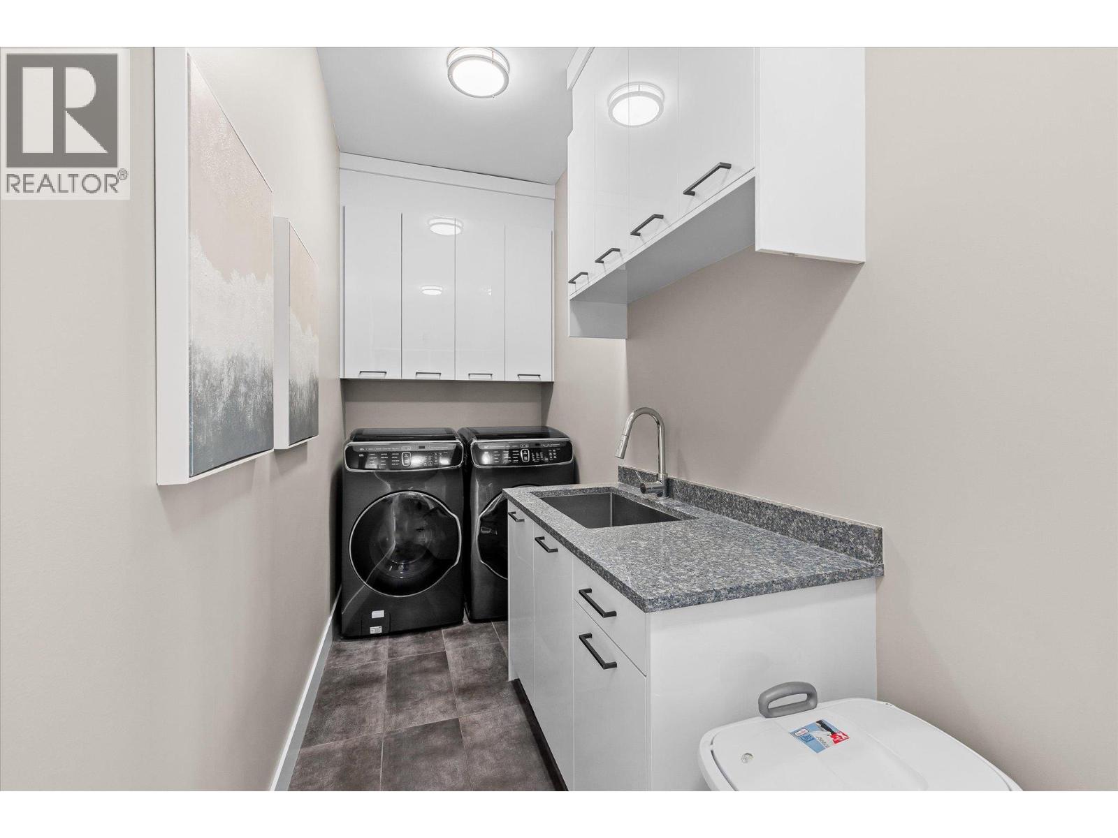 1088 Clarance Avenue, Kelowna, British Columbia  V1W 5M6 - Photo 28 - 10390847