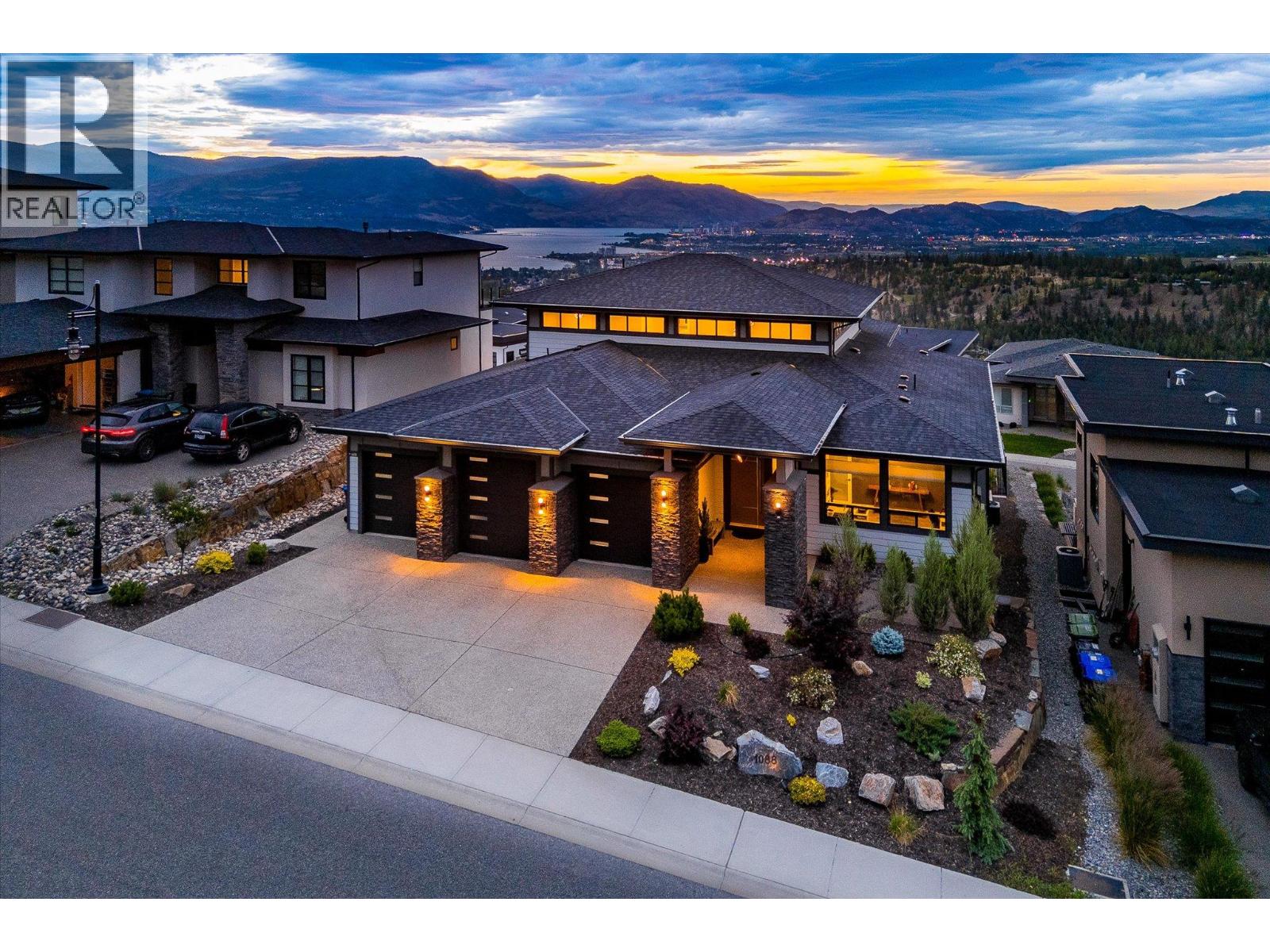 1088 Clarance Avenue, Kelowna, British Columbia