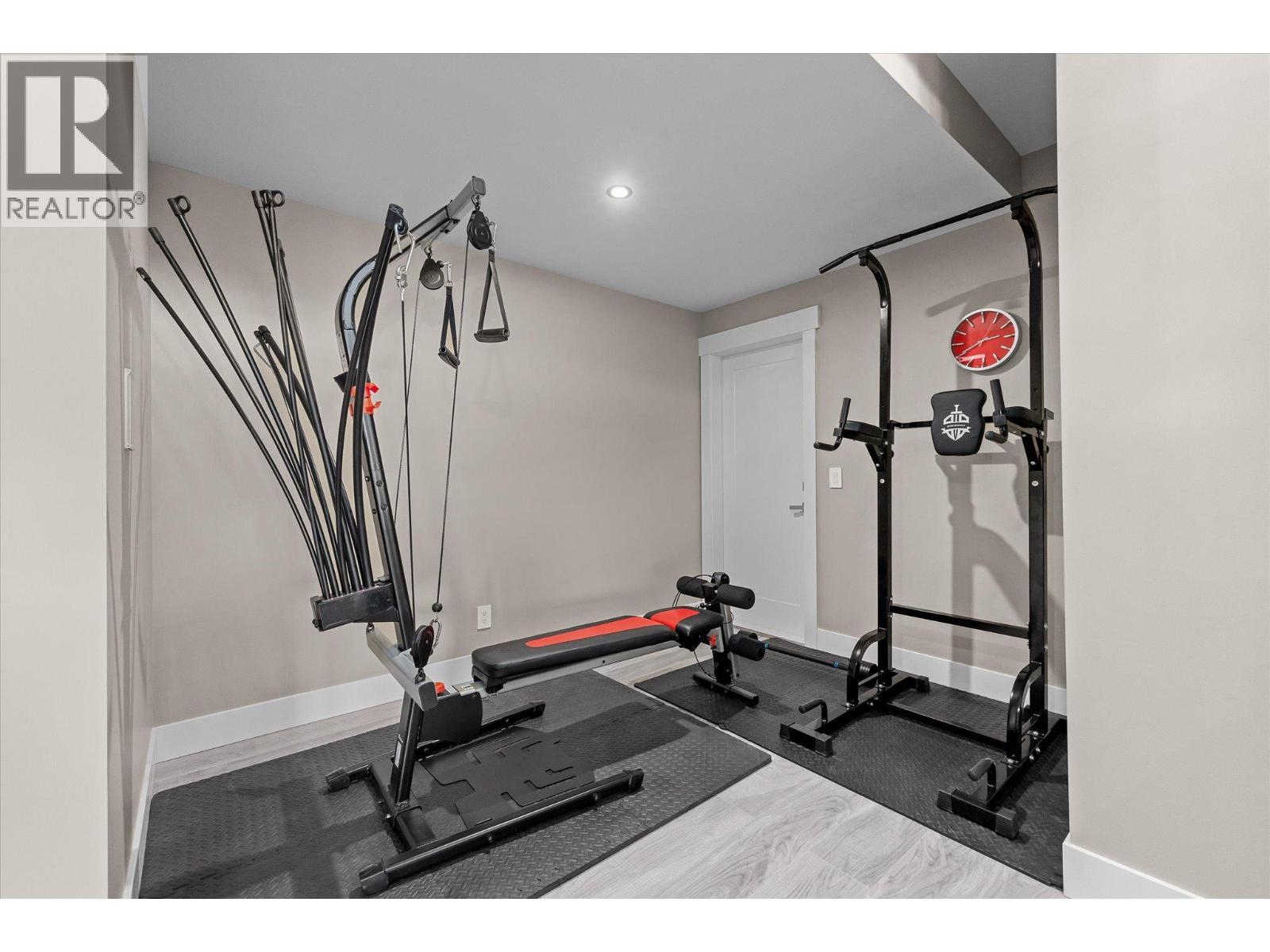 1088 Clarance Avenue, Kelowna, British Columbia  V1W 5M6 - Photo 32 - 10390847