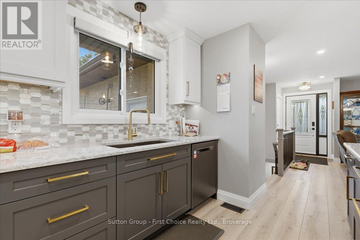 34 Dixon Road, Stratford, Ontario  N5A 6X8 - Photo 17 - X13468714