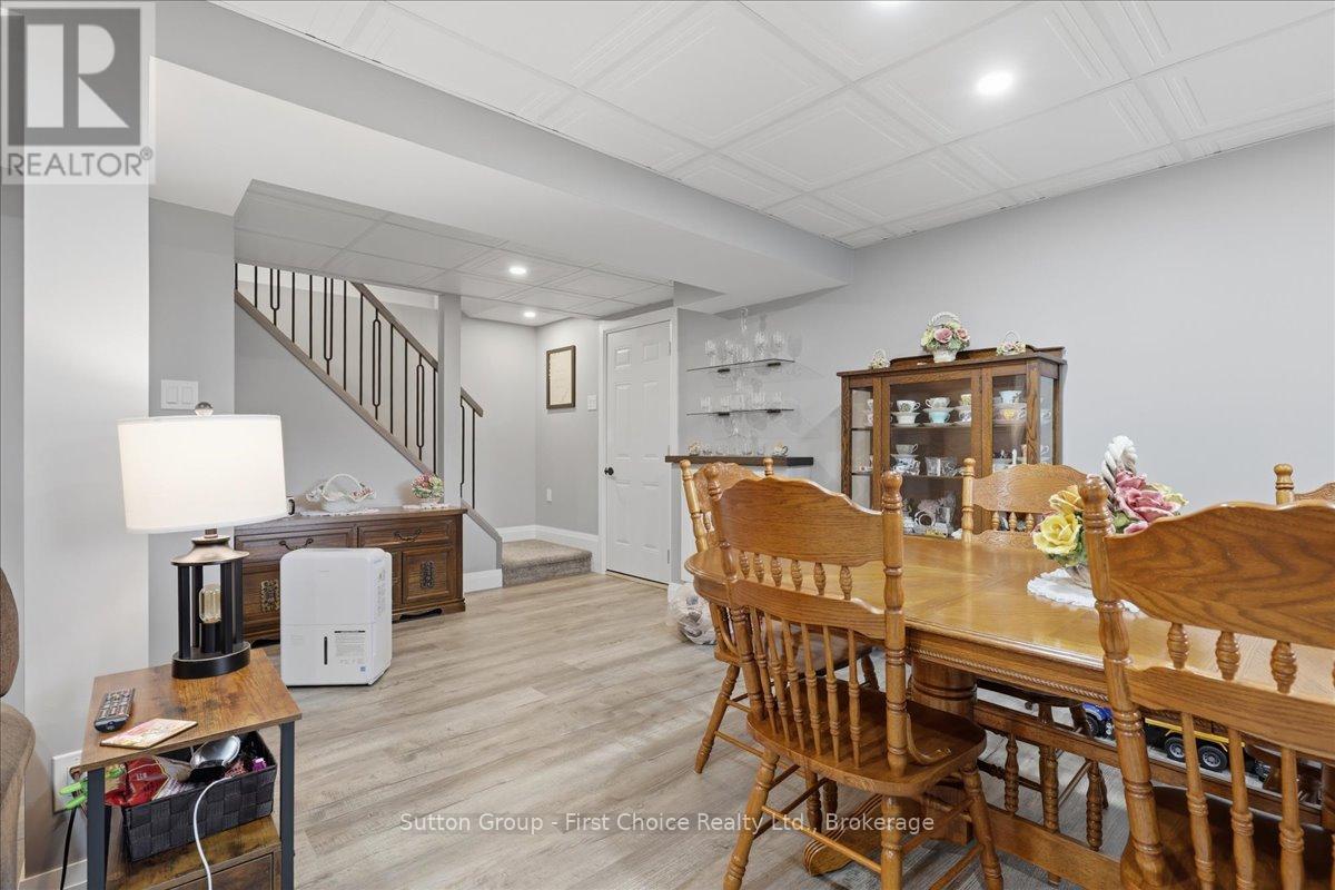 34 Dixon Road, Stratford, Ontario  N5A 6X8 - Photo 29 - X13468714