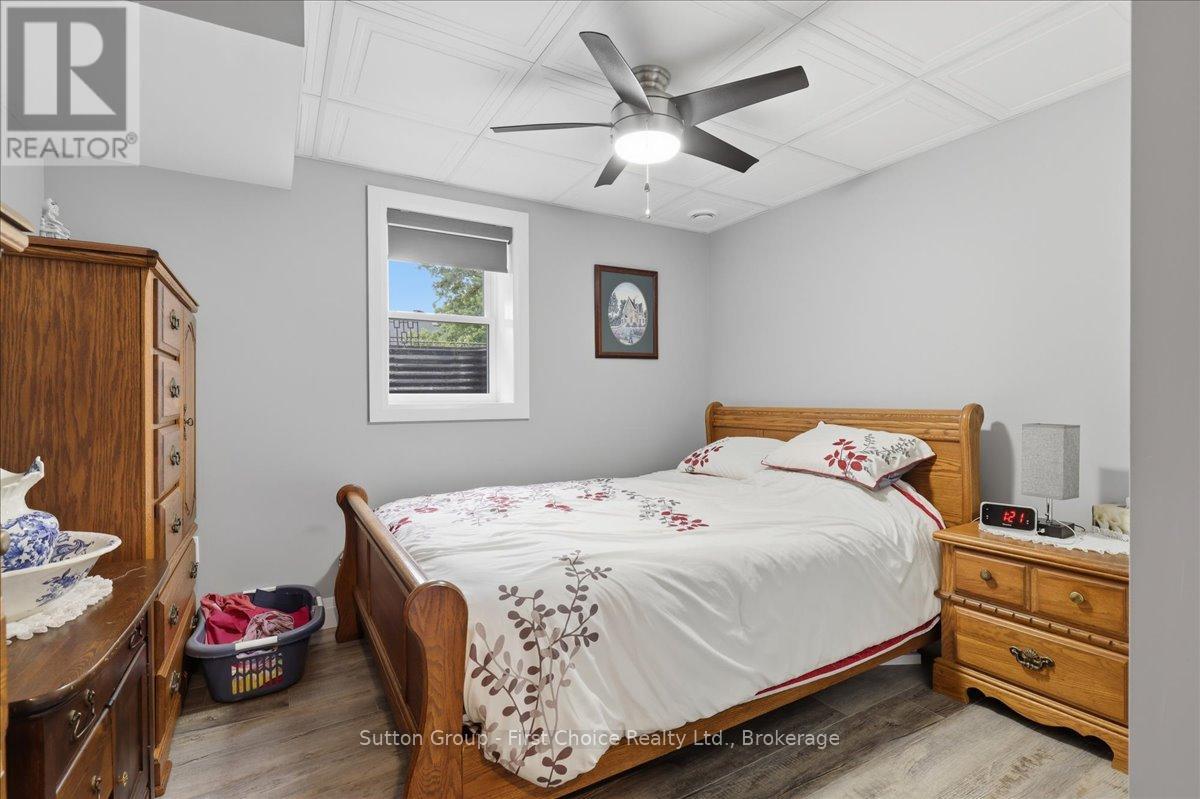 34 Dixon Road, Stratford, Ontario  N5A 6X8 - Photo 31 - X13468714