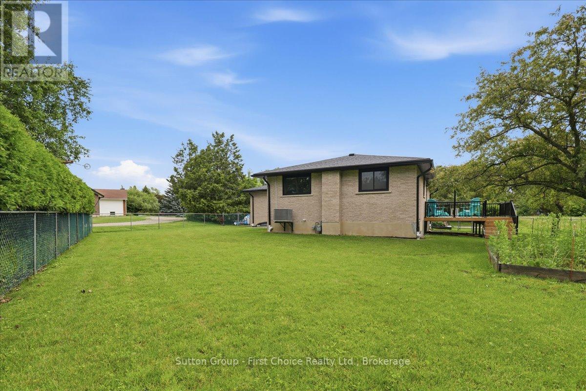 34 Dixon Road, Stratford, Ontario  N5A 6X8 - Photo 37 - X13468714