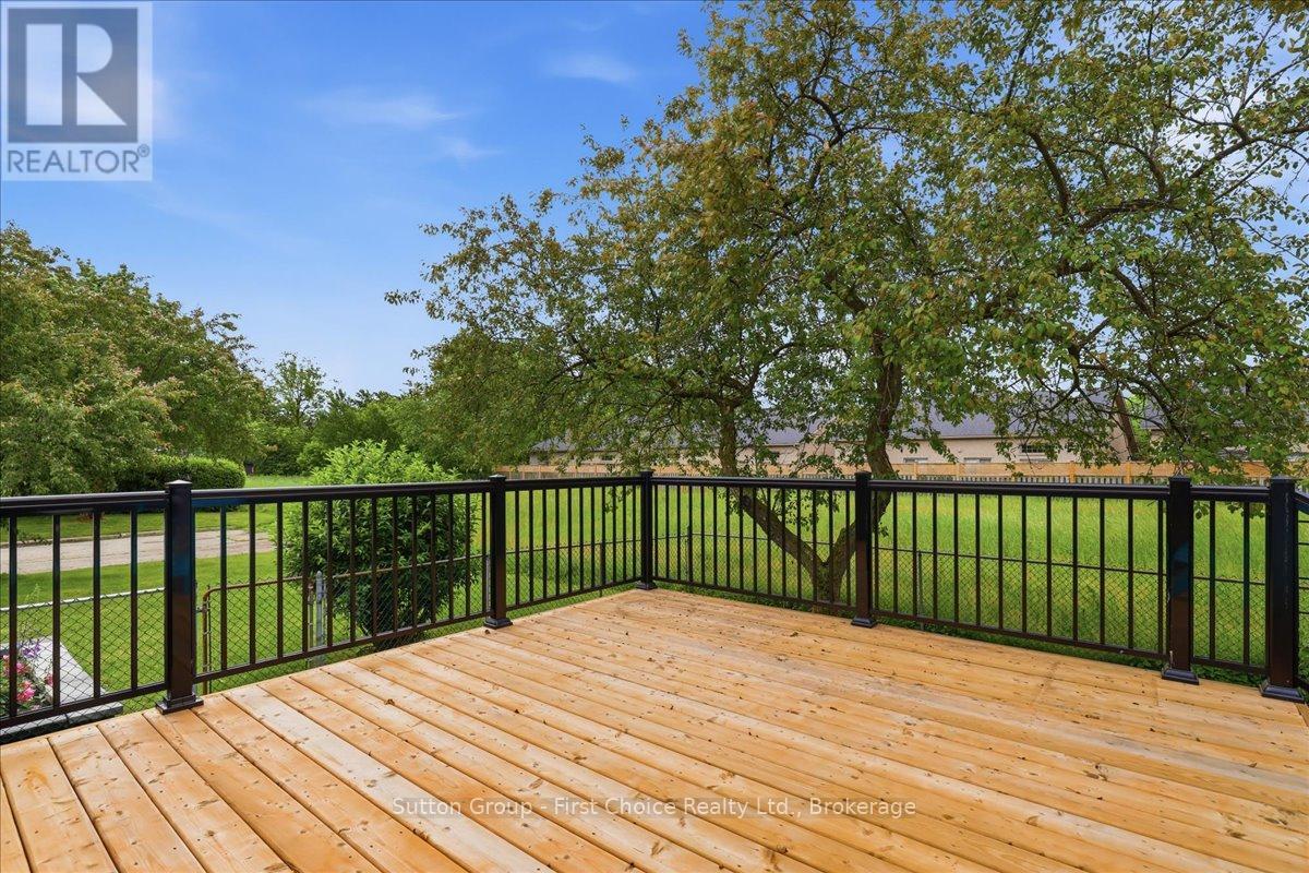 34 Dixon Road, Stratford, Ontario  N5A 6X8 - Photo 40 - X13468714