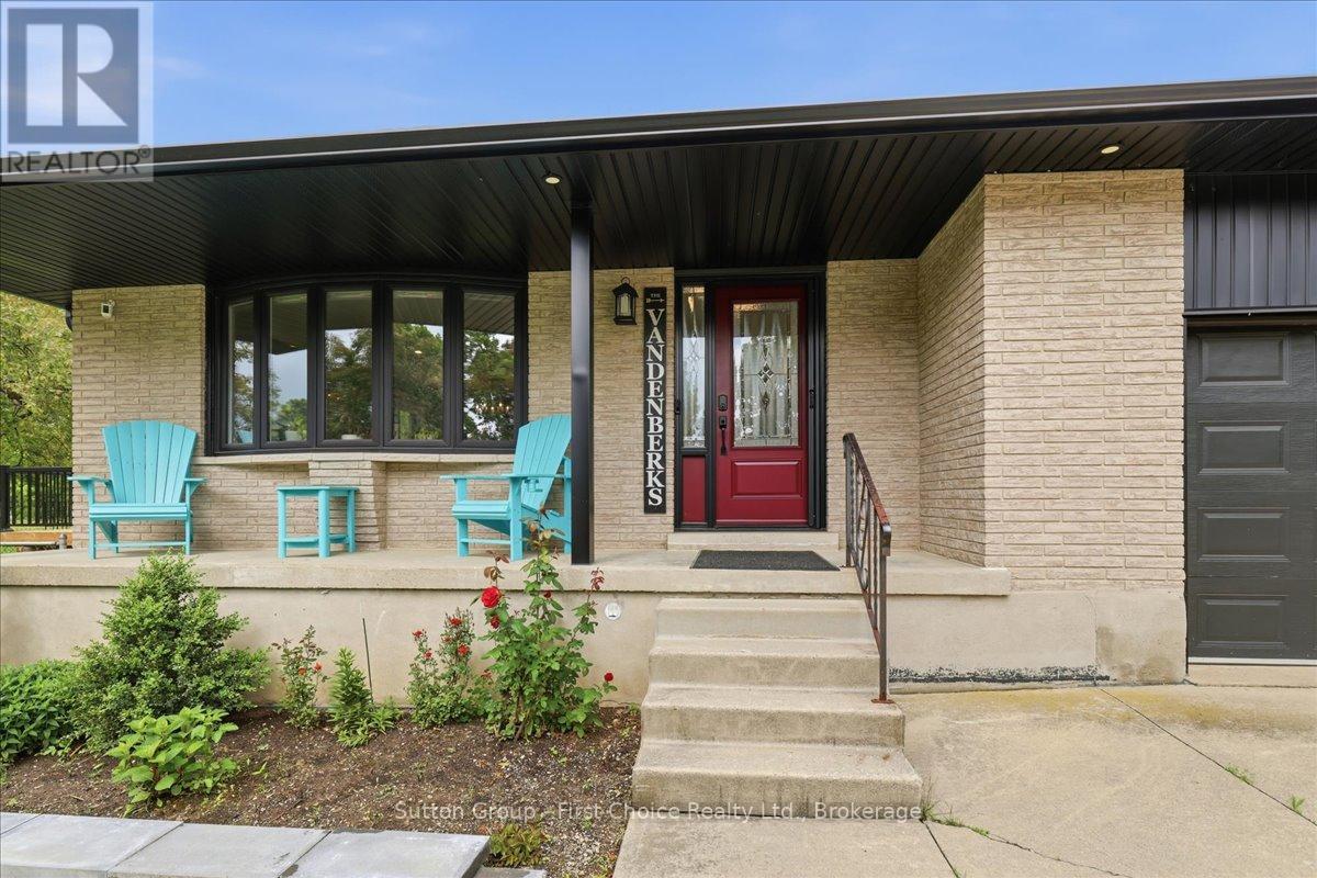 34 Dixon Road, Stratford, Ontario  N5A 6X8 - Photo 5 - X13468714