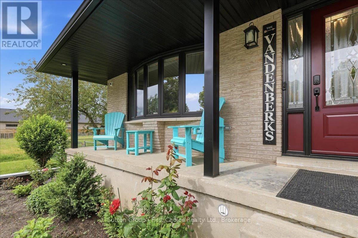 34 Dixon Road, Stratford, Ontario  N5A 6X8 - Photo 6 - X13468714