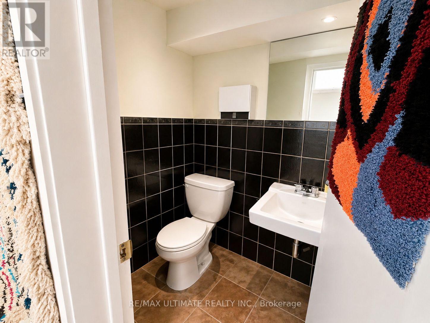 Main - 1547 Dupont Street, Toronto, Ontario  M6P 3S5 - Photo 8 - W13445176