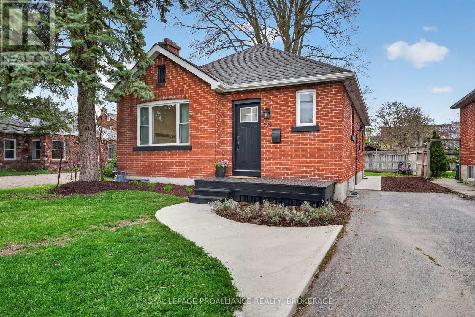 229 PARK STREET, Kingston, Ontario