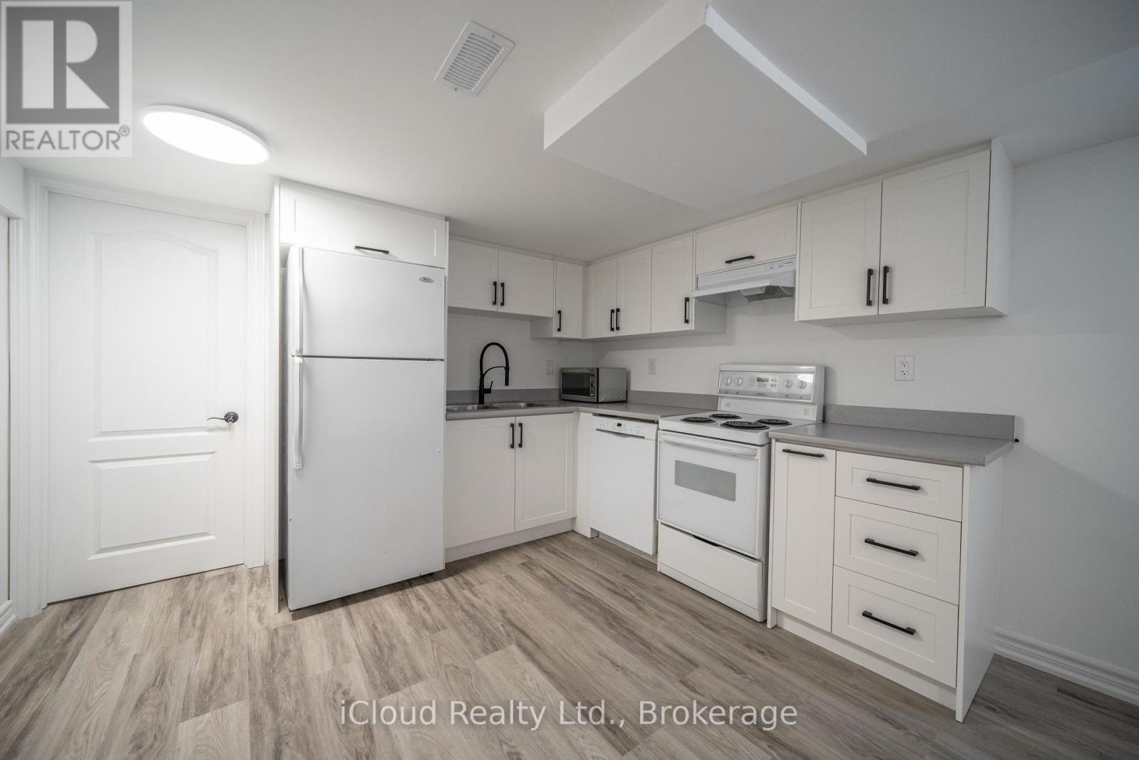 54 Wilson Road S, Oshawa, Ontario  L1H 6B7 - Photo 10 - E13468530