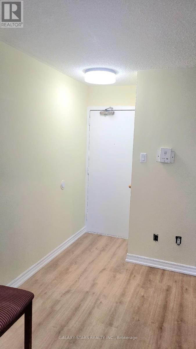 304 - 895 Kennedy Road, Toronto, Ontario  M1K 2E9 - Photo 7 - E13468558