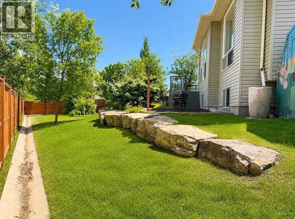 151 Hawkmere View, Chestermere, Alberta  T1X 1T8 - Photo 5 - A2320032