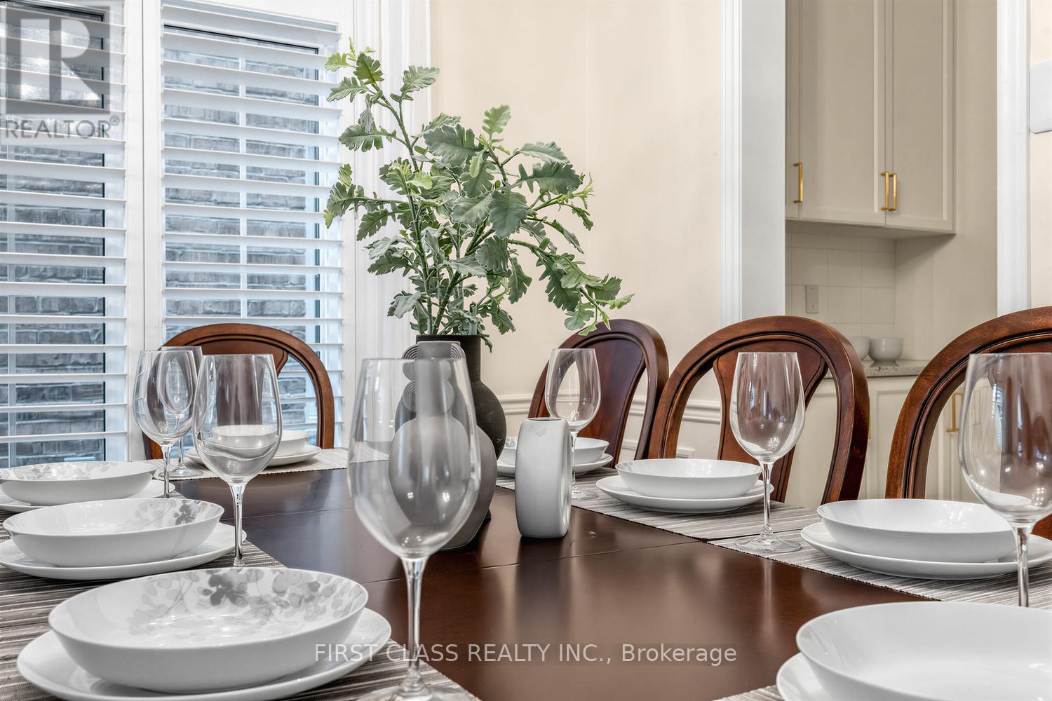 51 Gillings Street, Markham, Ontario  L6C 0G3 - Photo 7 - N13468760