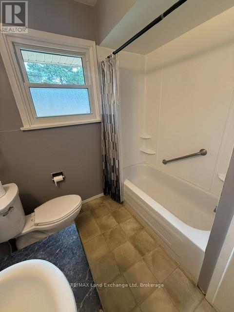161 Catherine Street, North Huron, Ontario  N0G 2W0 - Photo 6 - X12483476