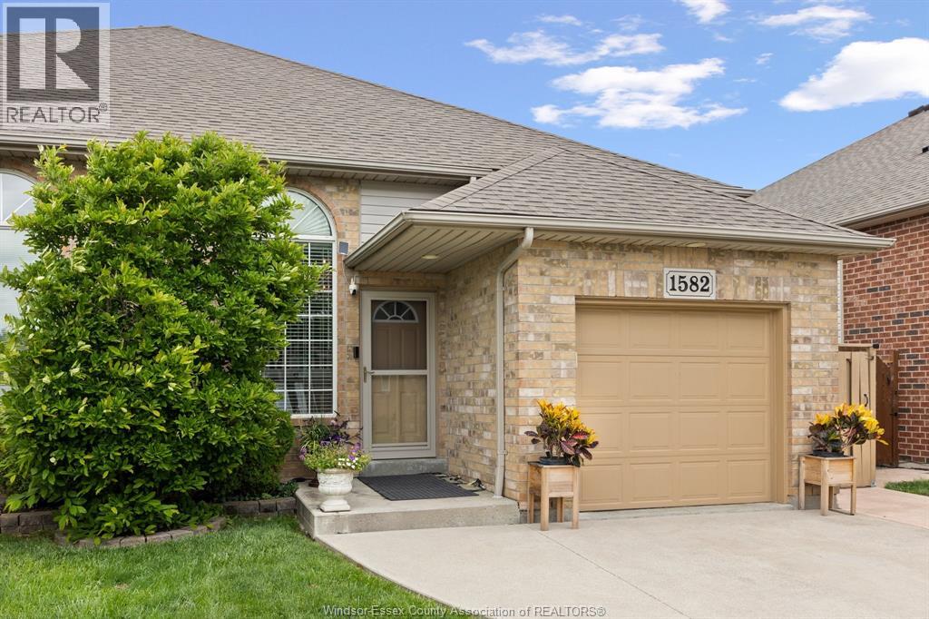 1582 Heatherglen, Tecumseh, Ontario  N8N 5B4 - Photo 2 - 26014662