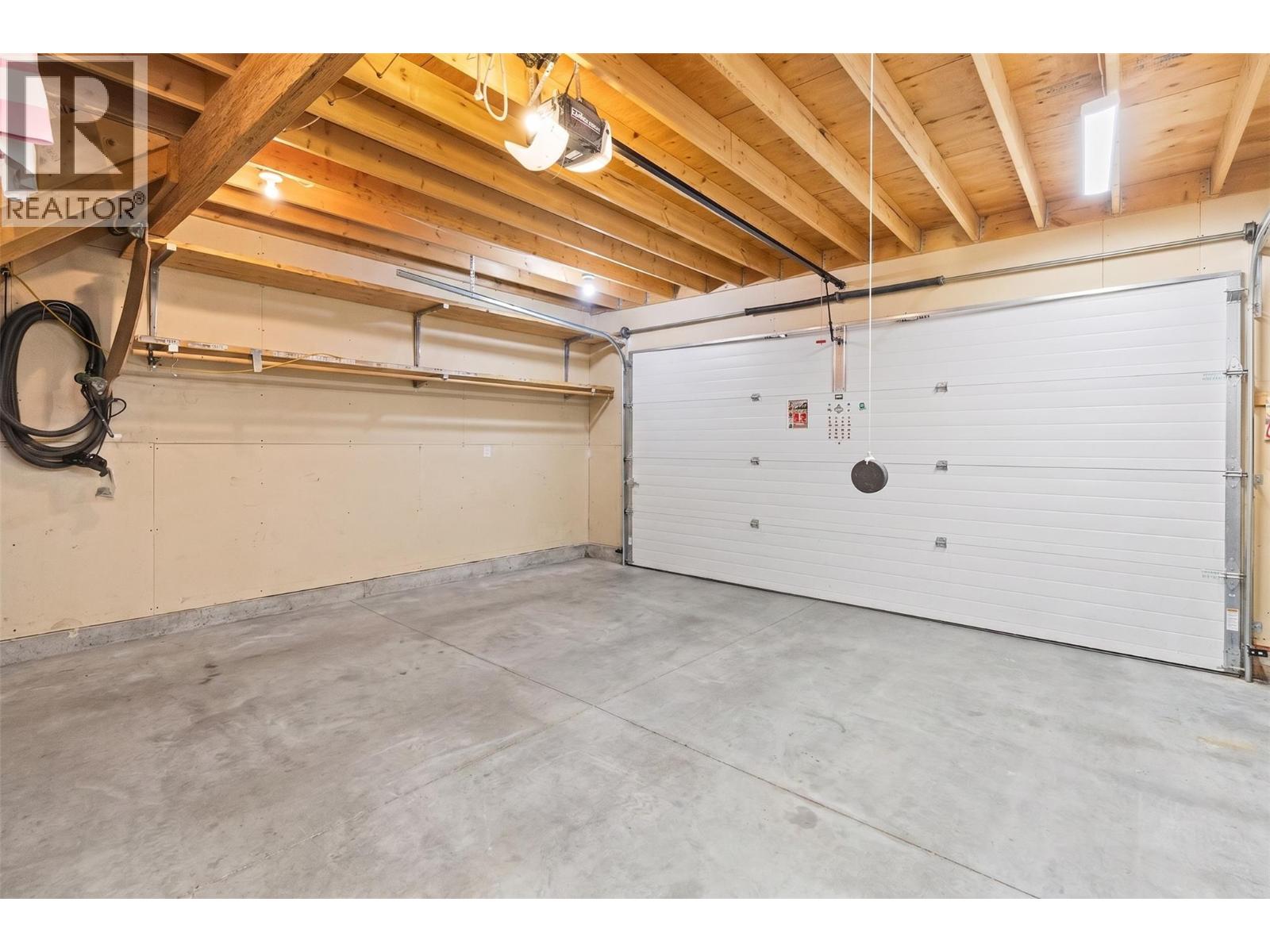 Listing image 68