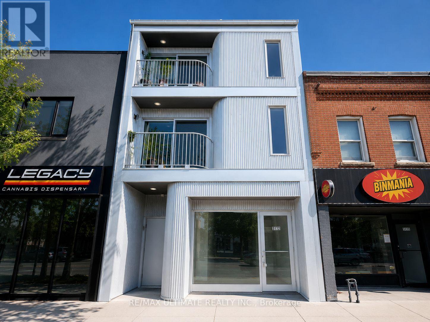 3122 DUNDAS STREET W, Toronto, Ontario