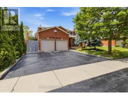 2014 GOLDEN BRIAR TRAIL, Oakville, Ontario