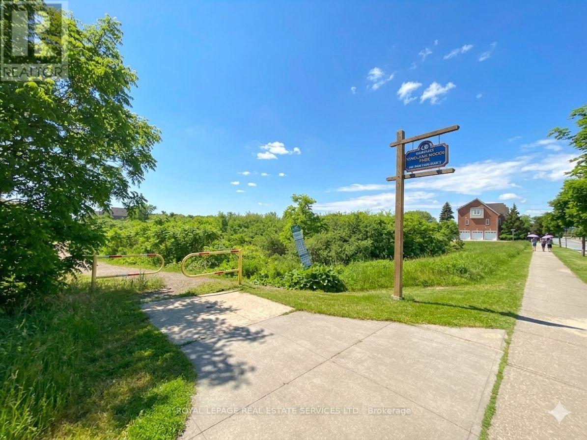 Unit #36 - 2199 Lillykin St Street, Oakville, Ontario  L6H 0X6 - Photo 12 - W13468766