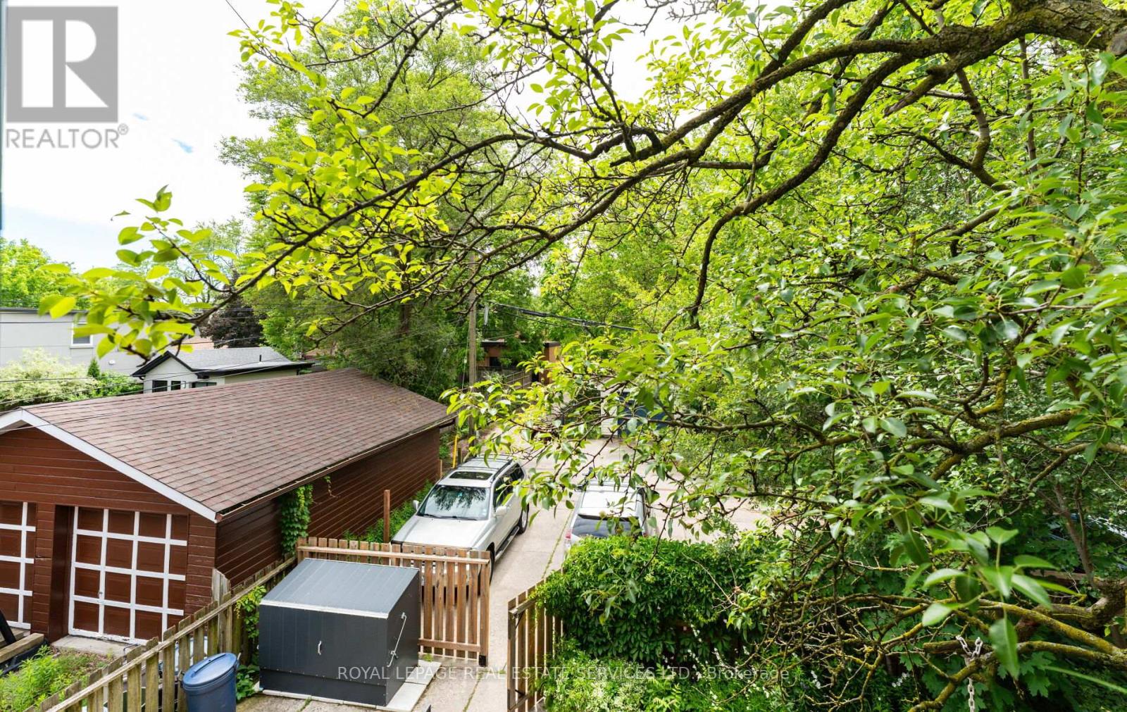 2nd Floor - 580 Indian Road, Toronto, Ontario  M6P 2C2 - Photo 11 - W13468810