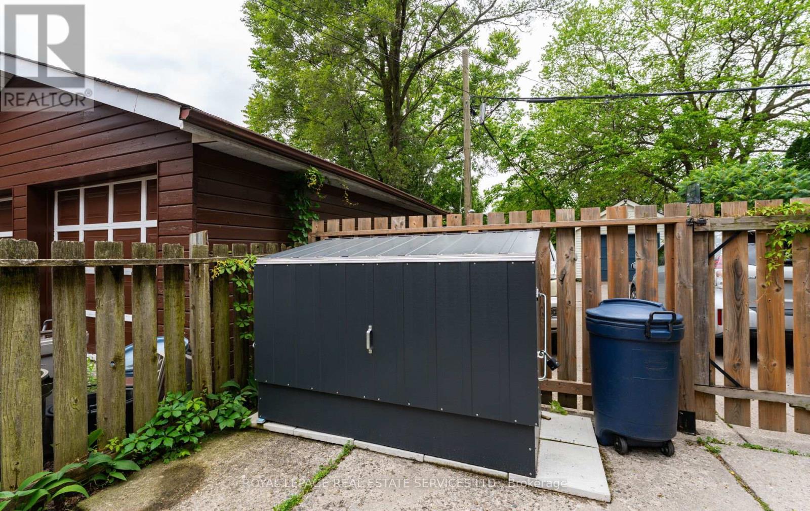 2nd Floor - 580 Indian Road, Toronto, Ontario  M6P 2C2 - Photo 16 - W13468810