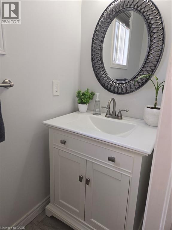 570 St Moritz Avenue, Waterloo, Ontario  N2T 2Z3 - Photo 6 - 40841361