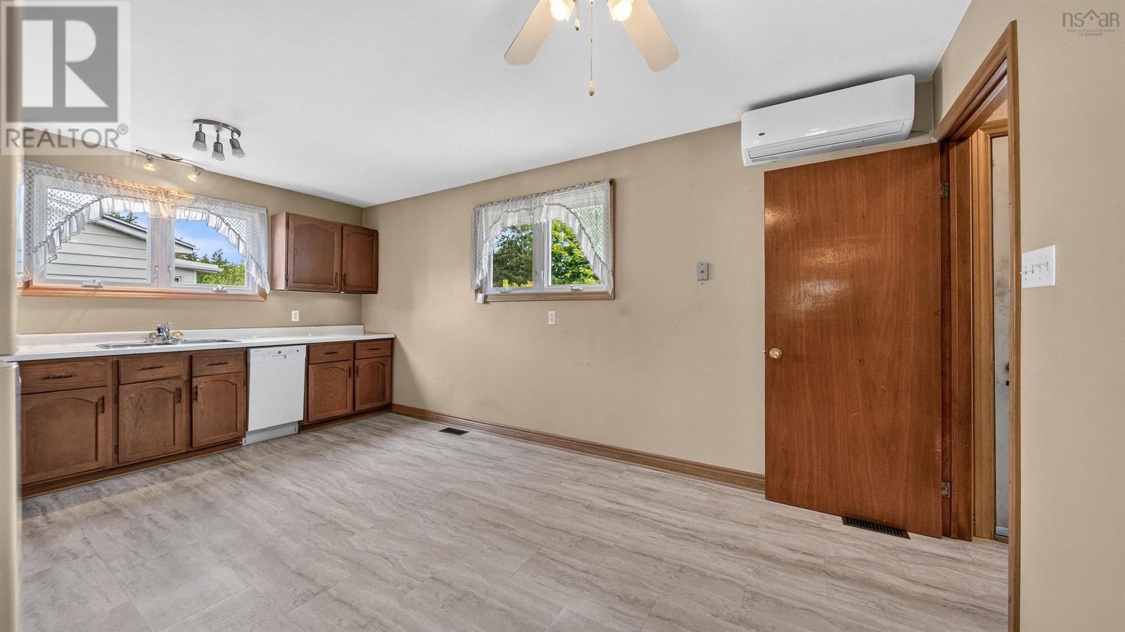 156 Alder Crescent, Lower Sackville, Nova Scotia  B4C 1A3 - Photo 8 - 202615061
