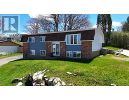 1 Gillanders RD, Elliot Lake, Ontario