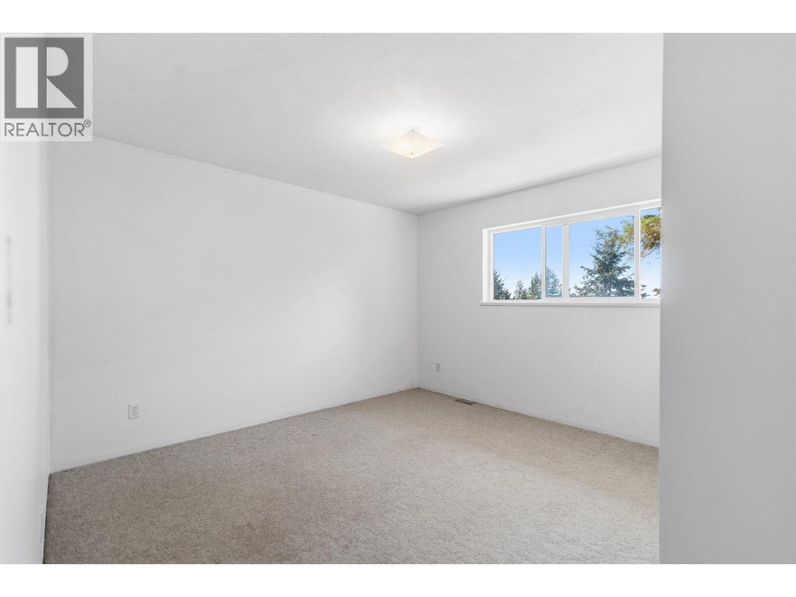 2562 Miles Road, Roberts Creek, British Columbia  V0N 2W4 - Photo 24 - R3137926
