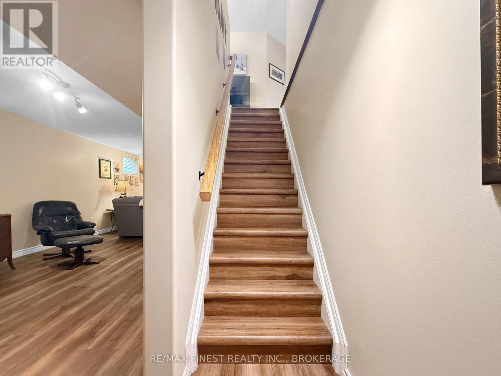 119 Hogan Crescent, Loyalist, Ontario  K7N 0A6 - Photo 20 - X13468886