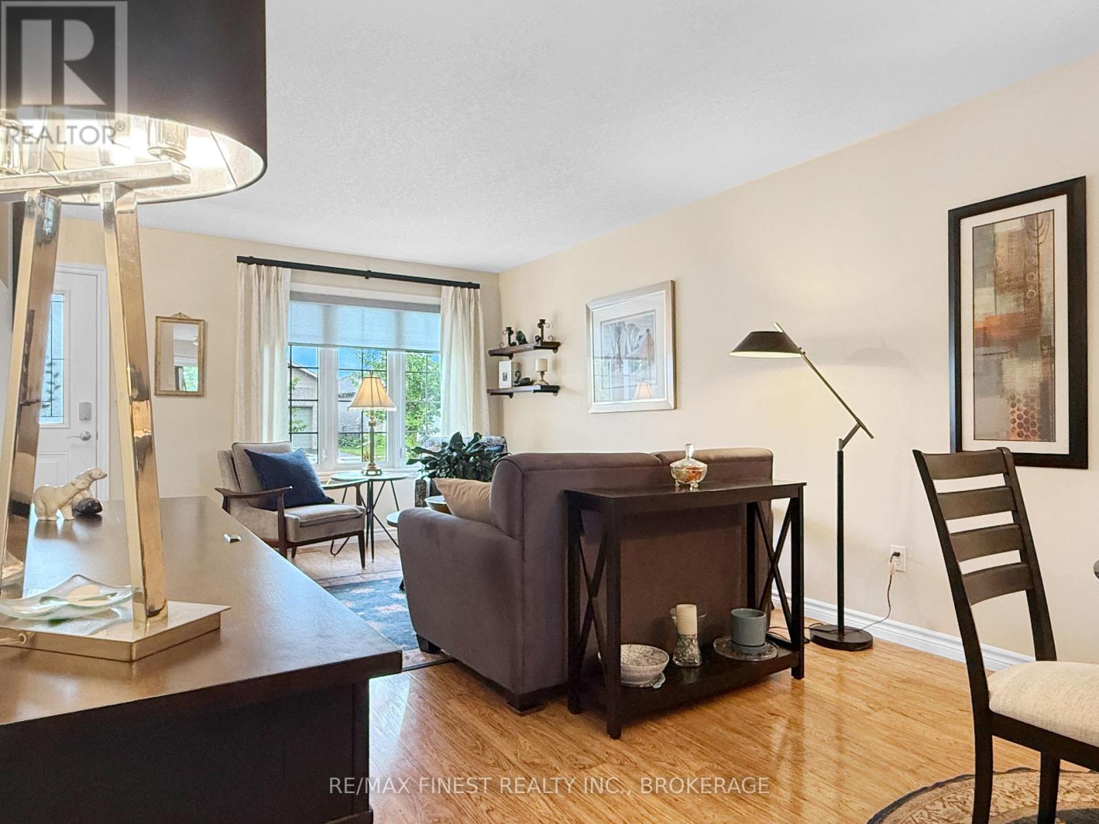119 Hogan Crescent, Loyalist, Ontario  K7N 0A6 - Photo 4 - X13468886