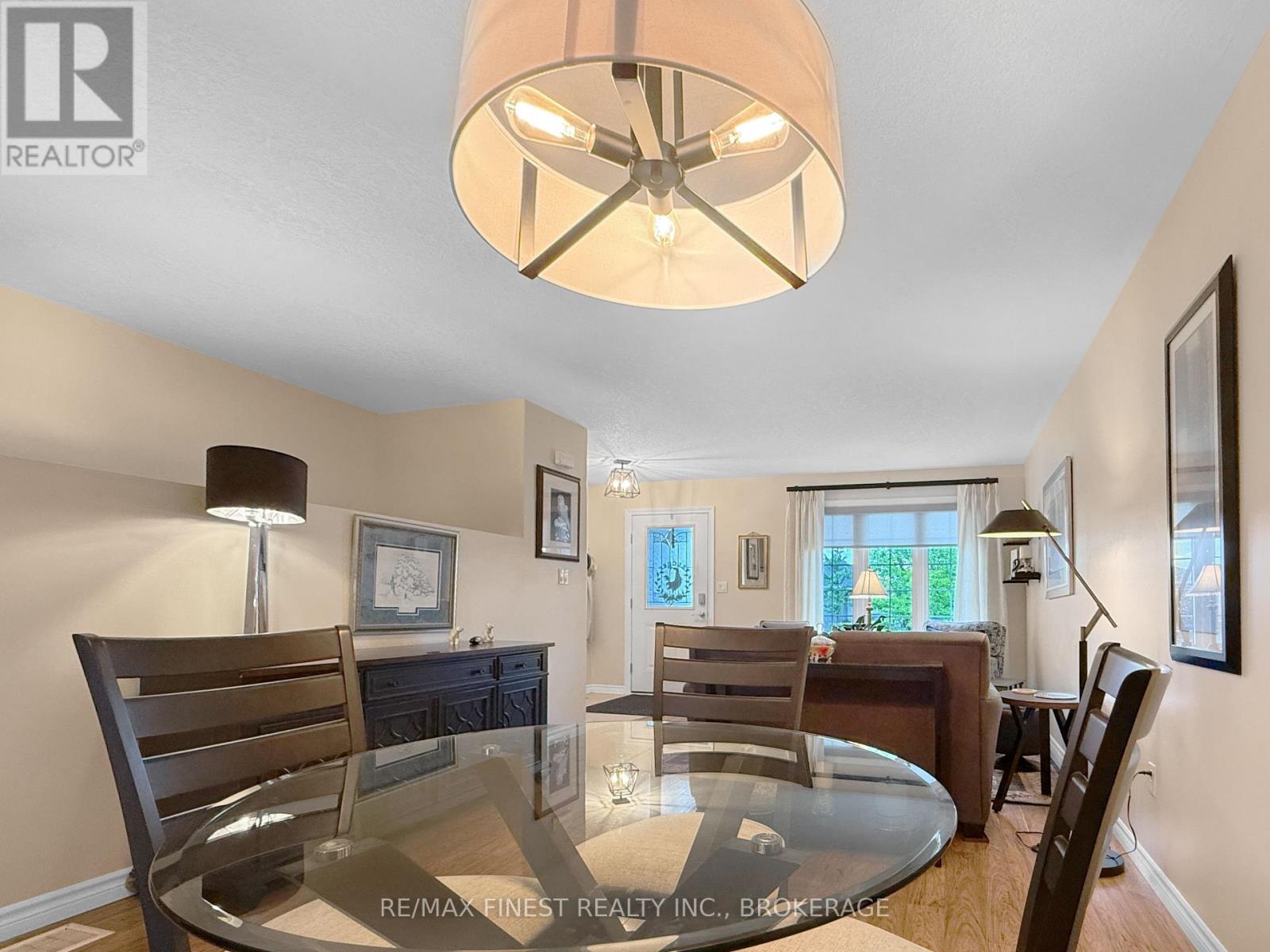119 Hogan Crescent, Loyalist, Ontario  K7N 0A6 - Photo 8 - X13468886
