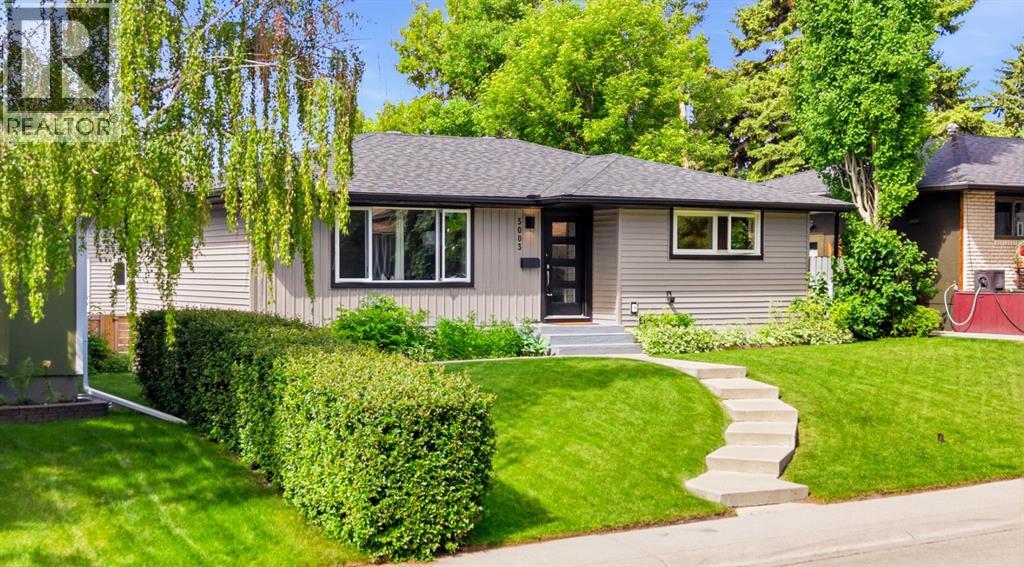 5003 Brockington Road NW, Calgary, Alberta  T2L 1R7 - Photo 2 - A2322138