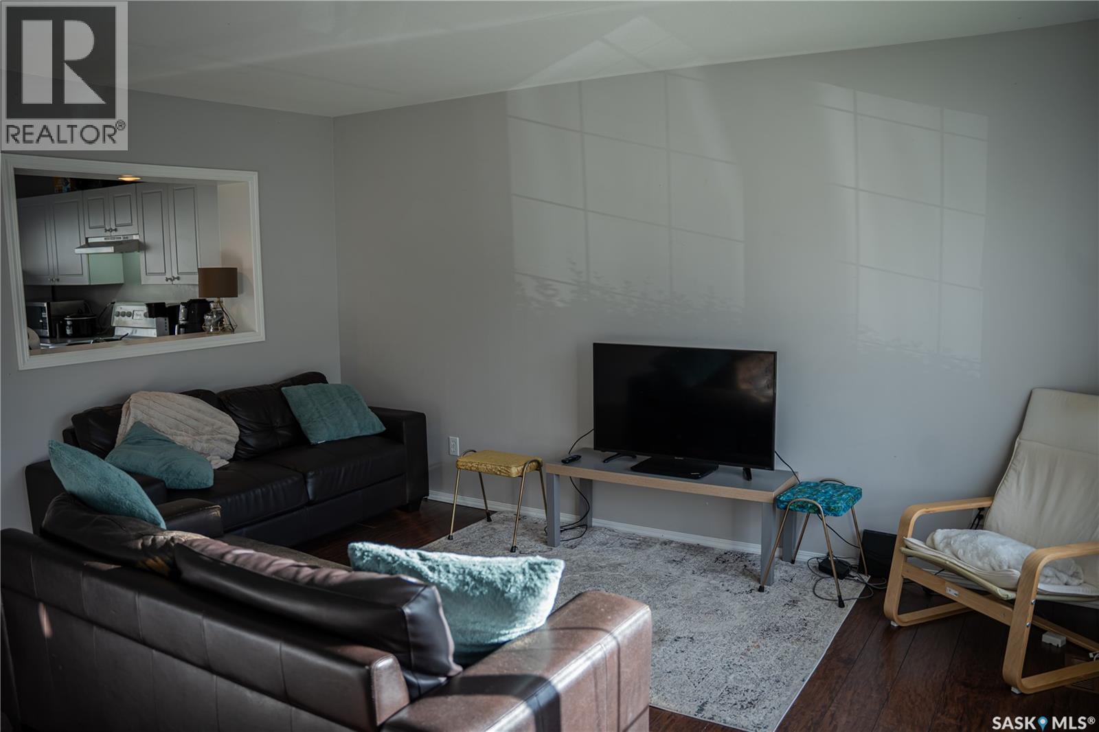 106 663 Beckett Crescent, Saskatoon, Saskatchewan  S7N 4X2 - Photo 2 - SK040119