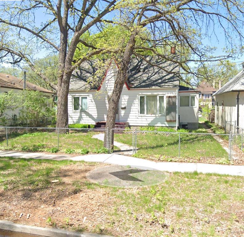 395 Rosedale Avenue, Winnipeg, Manitoba  R3L 1M1 - Photo 1 - 202614408