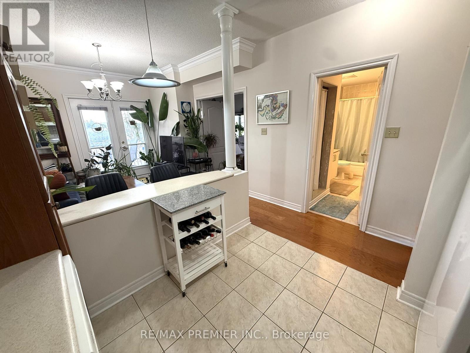 303 - 9944 Keele Street, Vaughan, Ontario  L6A 3Y4 - Photo 4 - N13468824