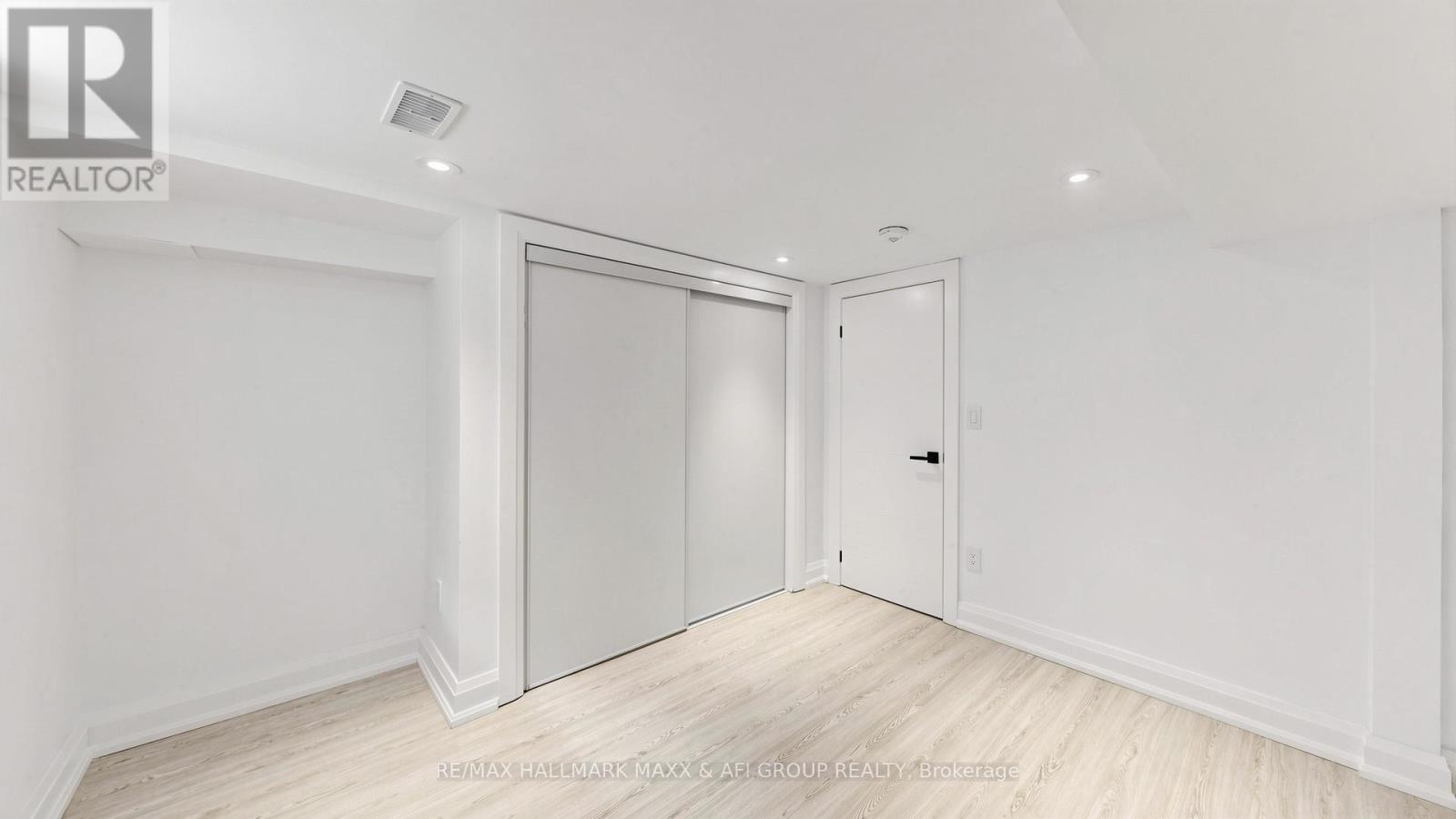 Basement - 103 Ruggles Avenue, Richmond Hill, Ontario  L4C 1Y1 - Photo 12 - N13468852