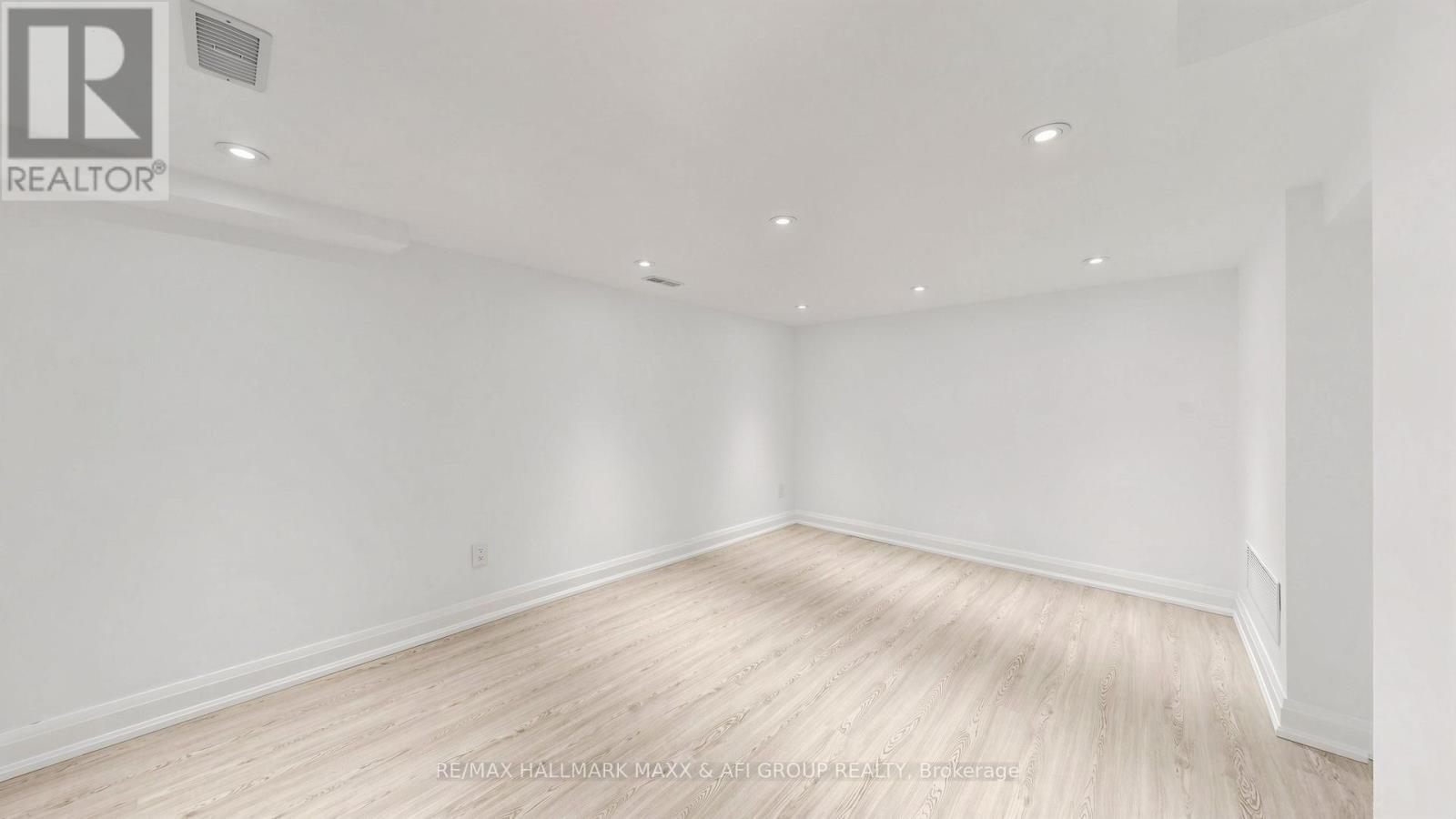 Basement - 103 Ruggles Avenue, Richmond Hill, Ontario  L4C 1Y1 - Photo 6 - N13468852
