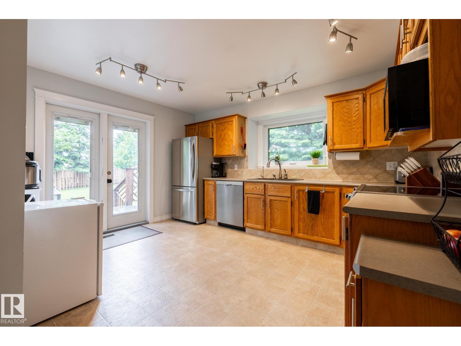 27 Danforth Cr, St. Albert, Alberta  T8N 4W8 - Photo 23 - E4494752