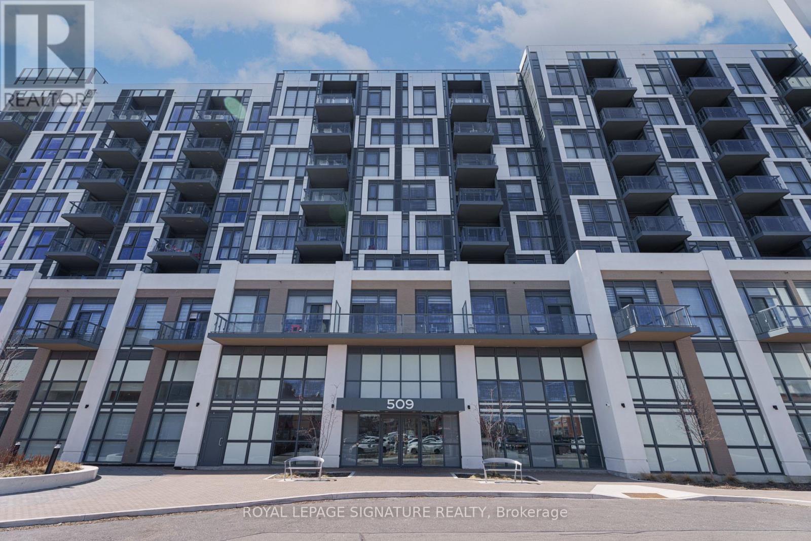 811 - 509 Dundas Street W, Oakville, Ontario  L6M 4M2 - Photo 5 - W13468878