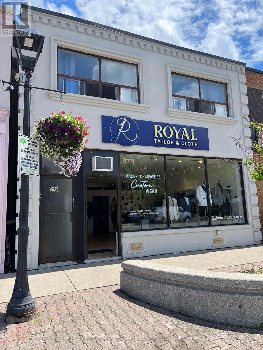 299 LAKESHORE ROAD E, Mississauga, Ontario