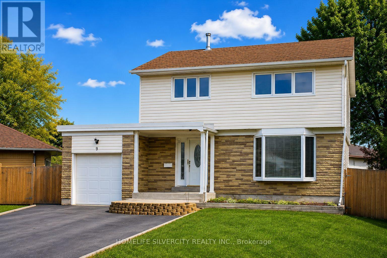 9 Hardwick Drive, Brampton, Ontario  L6W 2Z5 - Photo 3 - W13468902