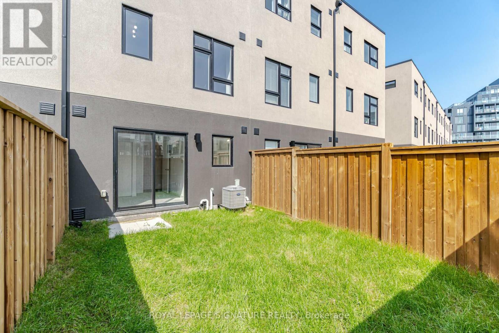 4886 Valera Road, Burlington, Ontario  L7M 2A9 - Photo 44 - W13468944