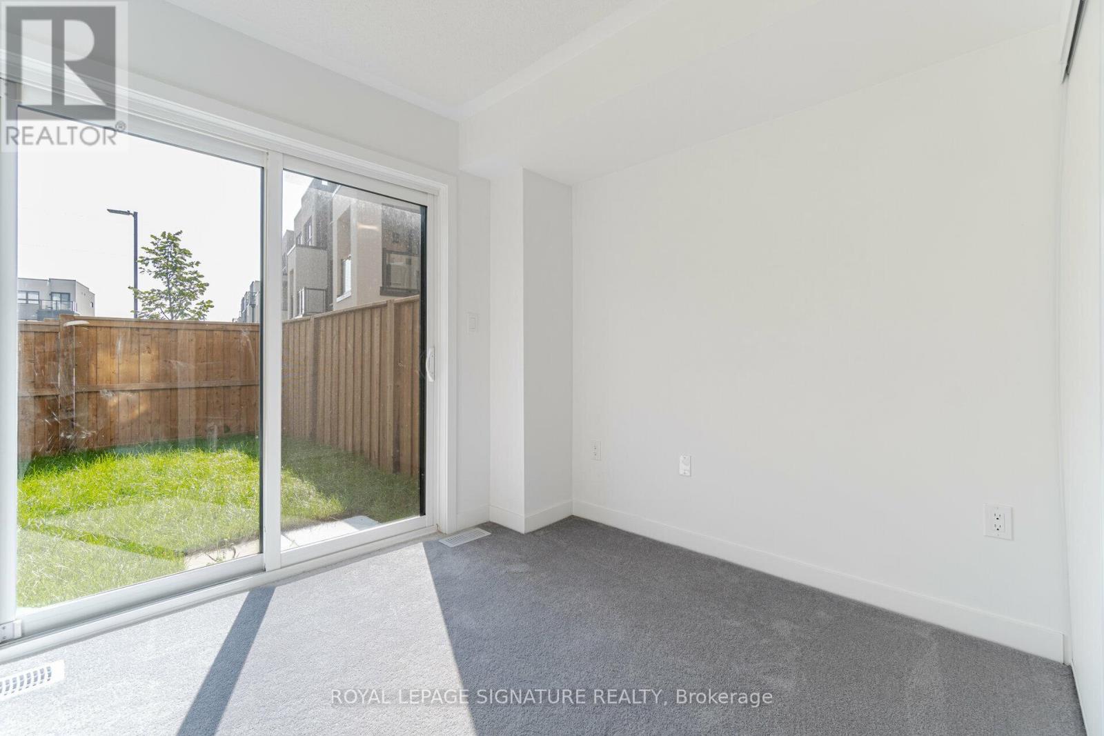 4886 Valera Road, Burlington, Ontario  L7M 2A9 - Photo 6 - W13468944