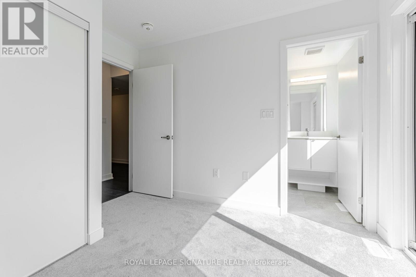 4886 Valera Road, Burlington, Ontario  L7M 2A9 - Photo 7 - W13468944