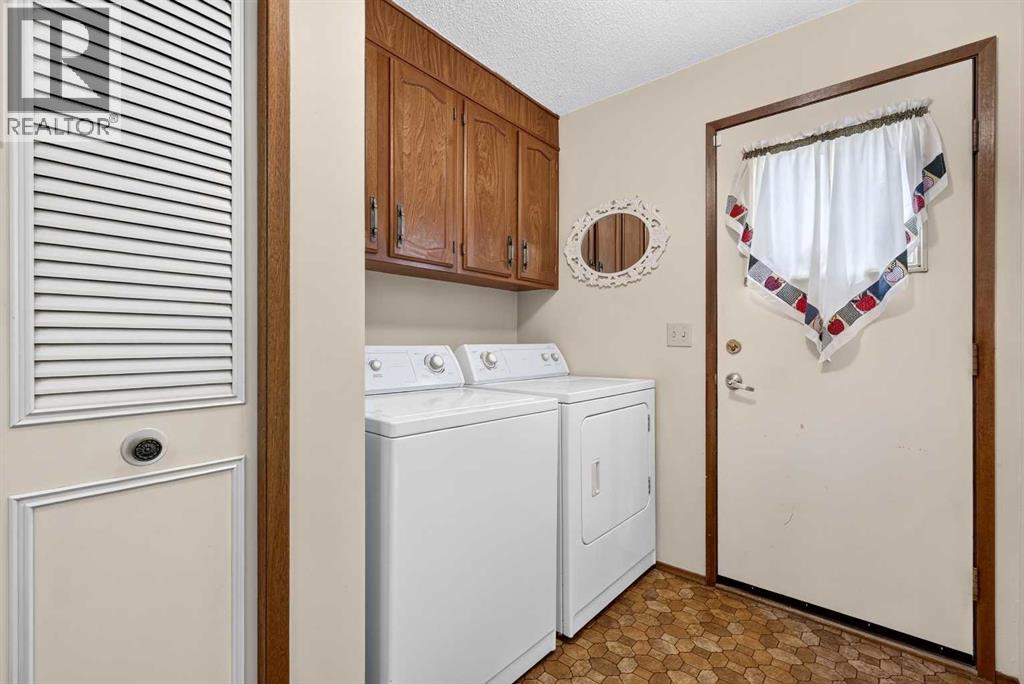 296 Templeton Circle NE, Calgary, Alberta  T1Y 5R5 - Photo 24 - A2320806